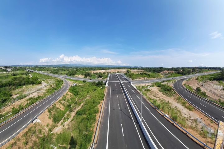 Montclaire Interchange and Access Road