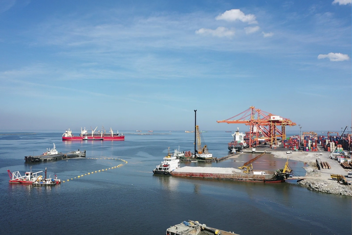 PrimeBMD celebrates the start of Berth 7 Piling
